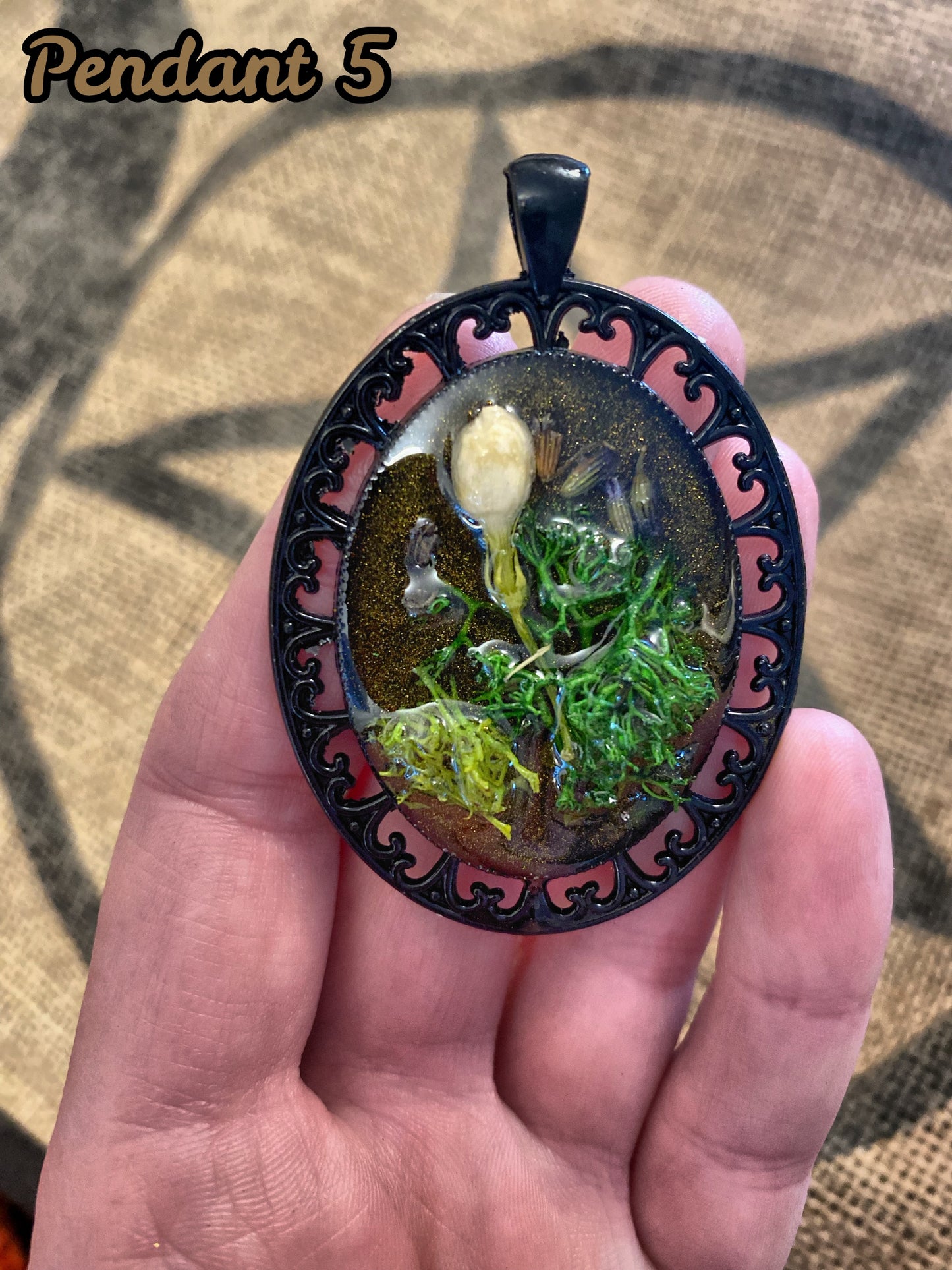 Flora Pendant