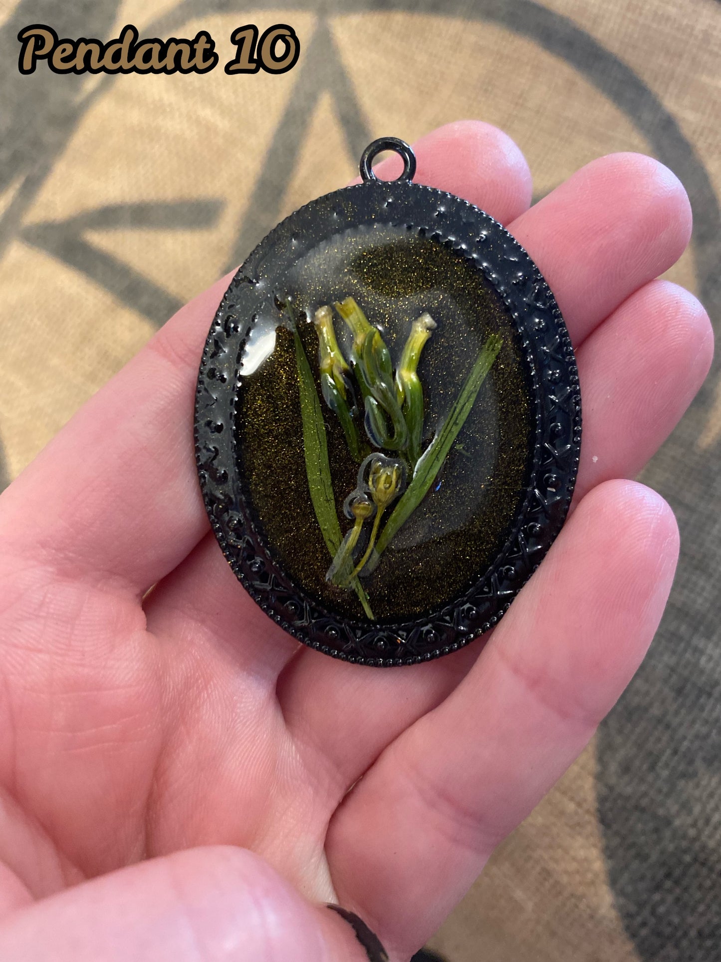 Flora Pendant