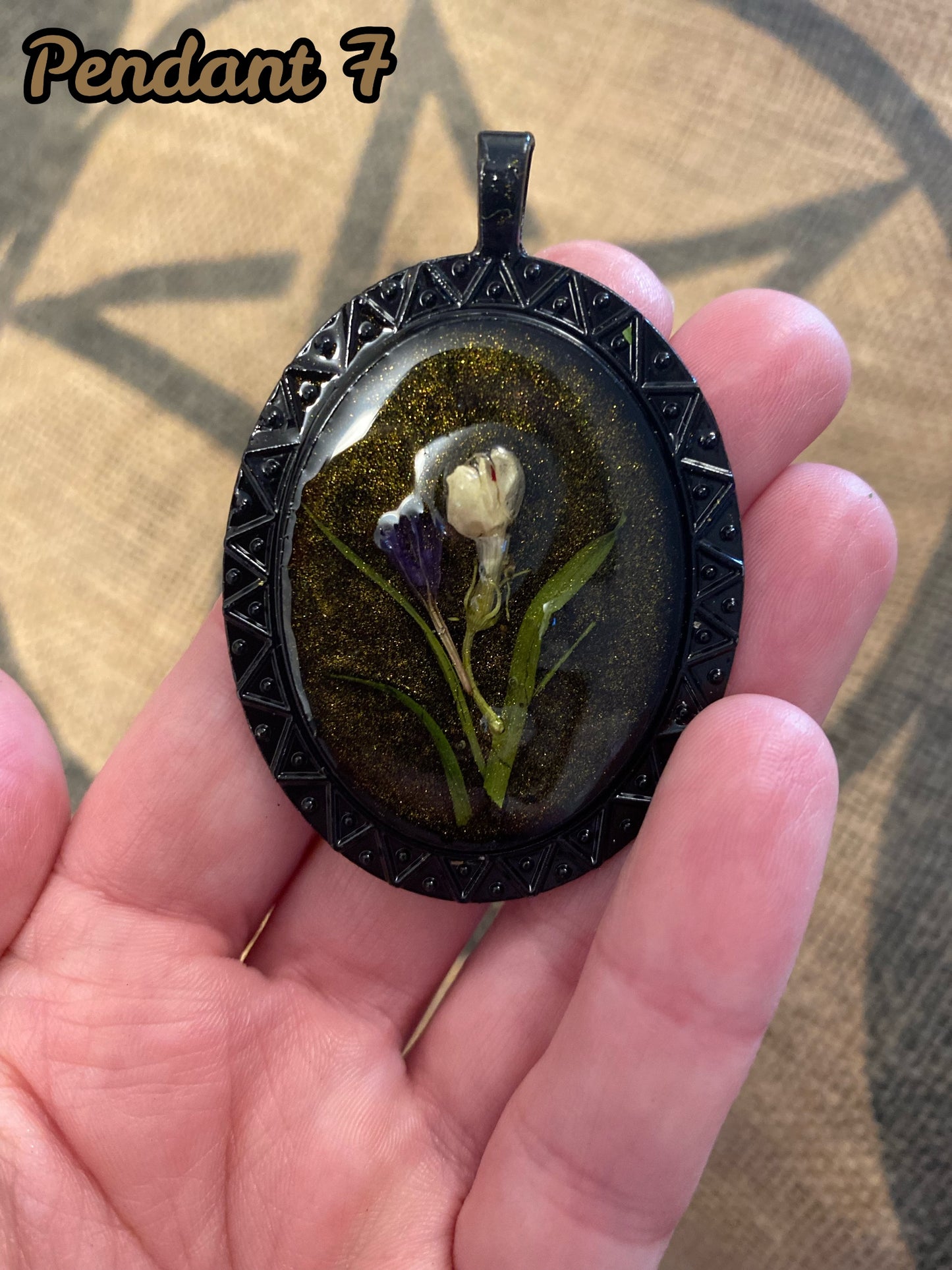 Flora Pendant